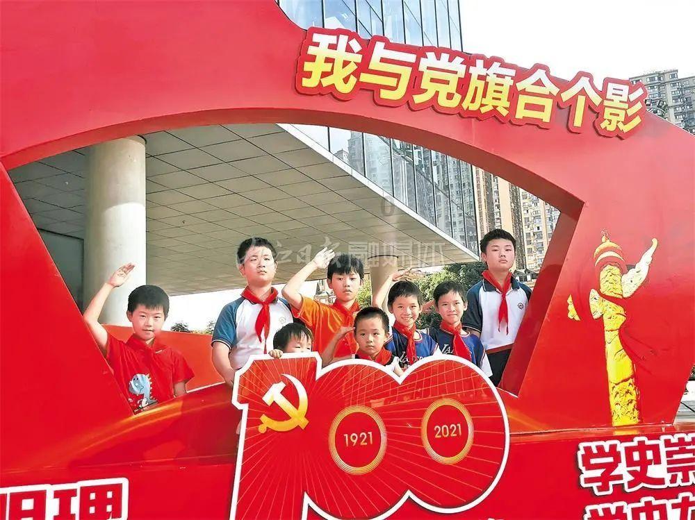 随州二月说车随州经营中低端二手车轿车行业领先者
